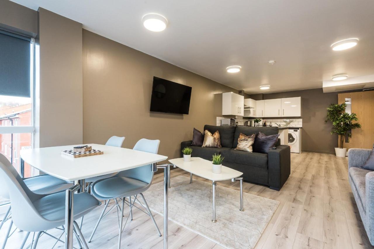 Host Apartments - Spacious 3 Bed Apartment With 3 Ensuites ลิเวอร์พูล ภายนอก รูปภาพ