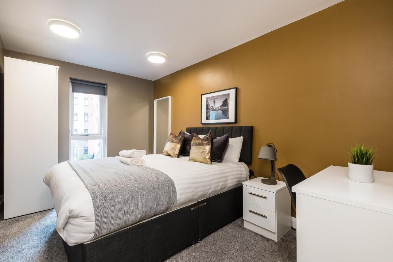 Host Apartments - Spacious 3 Bed Apartment With 3 Ensuites ลิเวอร์พูล ภายนอก รูปภาพ
