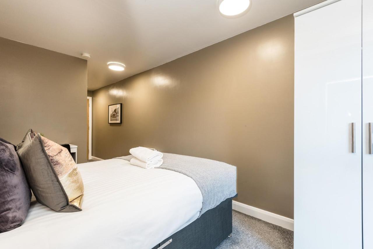 Host Apartments - Spacious 3 Bed Apartment With 3 Ensuites ลิเวอร์พูล ภายนอก รูปภาพ